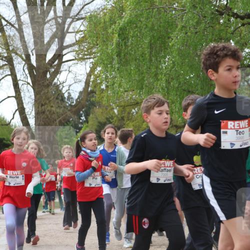 25.04.2026 - Das Zehntel Zöllner http://msf.ph/oto/9606005 25.04.2026 09:42:00 Laufen 6126, 6122, 7005, 3995 meine-sportfotos.de