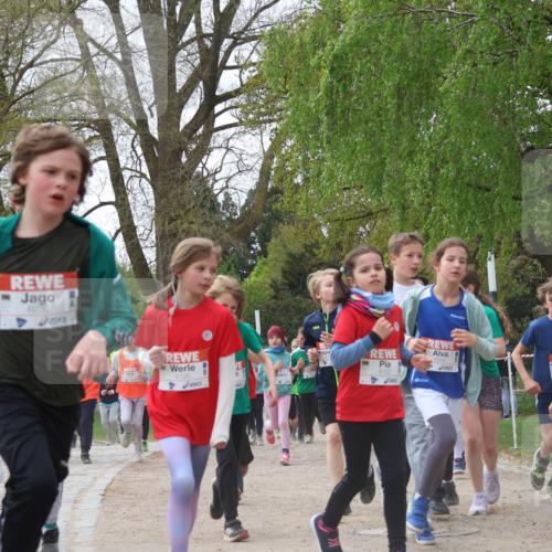 25.04.2026 - Das Zehntel Zöllner http://msf.ph/oto/9606024 25.04.2026 09:42:01 Laufen 6230, 6126 meine-sportfotos.de