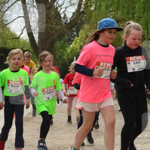 25.04.2026 - Das Zehntel Zöllner http://msf.ph/oto/9606030 25.04.2026 11:49:20 Laufen 12639, 12611, 12562, 0057, 11247 meine-sportfotos.de