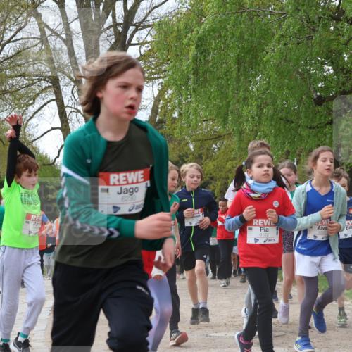 25.04.2026 - Das Zehntel Zöllner http://msf.ph/oto/9606040 25.04.2026 09:42:01 Laufen 6230, 6122 meine-sportfotos.de