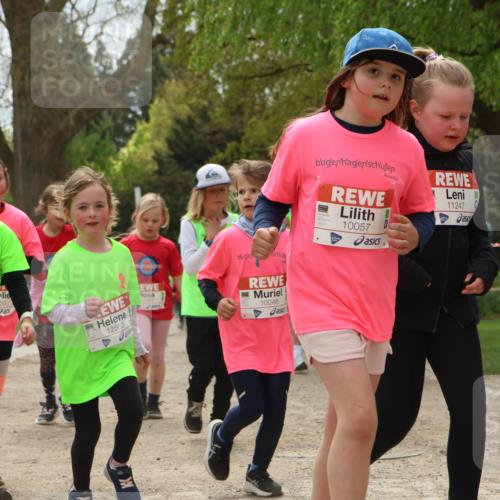 25.04.2026 - Das Zehntel Zöllner http://msf.ph/oto/9606046 25.04.2026 11:49:21 Laufen 10048, 2639, 12611, 53, 83, 12562, 10057, 11247, 112 meine-sportfotos.de