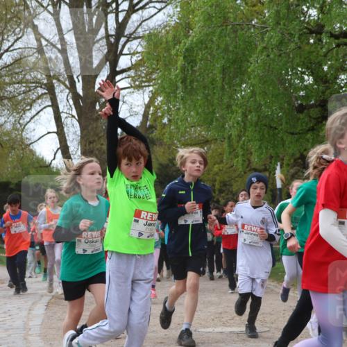 25.04.2026 - Das Zehntel Zöllner http://msf.ph/oto/9606077 25.04.2026 09:42:02 Laufen 7890, 7153, 6126 meine-sportfotos.de