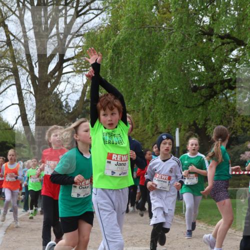 25.04.2026 - Das Zehntel Zöllner http://msf.ph/oto/9606081 25.04.2026 09:42:02 Laufen 7890, 7153, 7183, 6126 meine-sportfotos.de