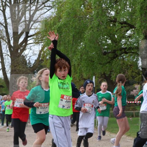25.04.2026 - Das Zehntel Zöllner http://msf.ph/oto/9606086 25.04.2026 09:42:02 Laufen 7890, 7153, 6126 meine-sportfotos.de