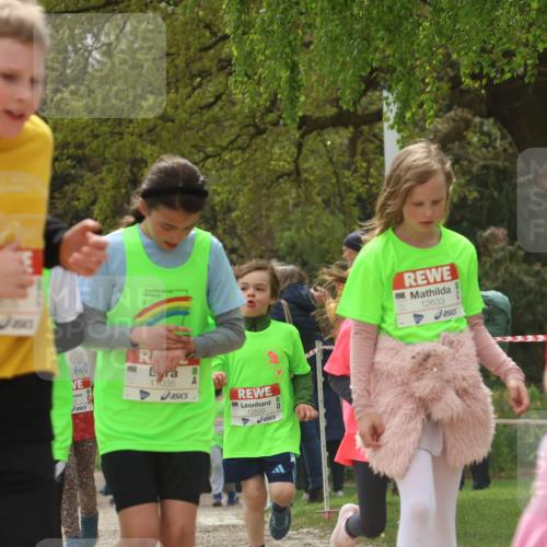 25.04.2026 - Das Zehntel Zöllner http://msf.ph/oto/9606196 25.04.2026 11:49:24 Laufen 2005, 11035, 12526, 12633 meine-sportfotos.de