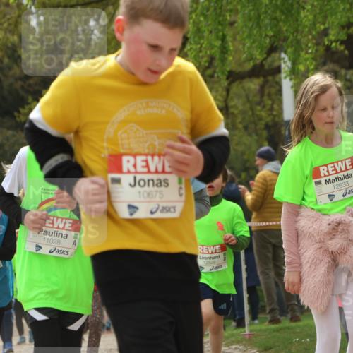 25.04.2026 - Das Zehntel Zöllner http://msf.ph/oto/9606210 25.04.2026 11:49:24 Laufen 11028, 1057, 10675, 12526, 12633 meine-sportfotos.de
