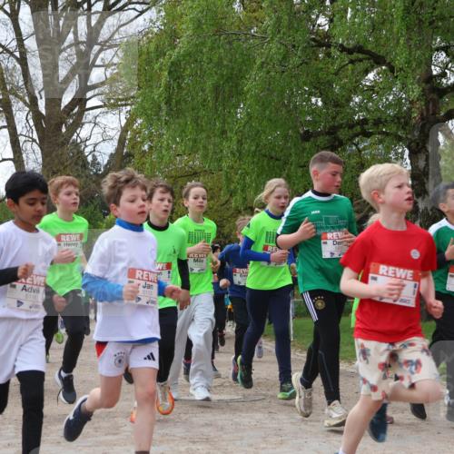 25.04.2026 - Das Zehntel Zöllner http://msf.ph/oto/9606259 25.04.2026 09:42:06 Laufen 4, 5116, 5113, 7133 meine-sportfotos.de