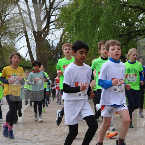 25.04.2026 - Das Zehntel Zöllner http://msf.ph/oto/9606274 25.04.2026 09:42:07 Laufen 7243, 5116, 5113, 7166 meine-sportfotos.de