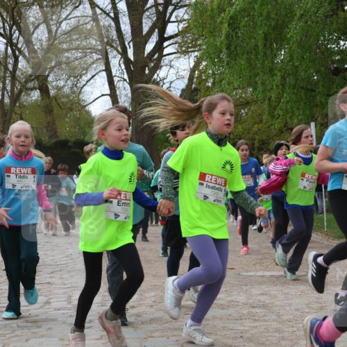 25.04.2026 - Das Zehntel Zöllner http://msf.ph/oto/9606320 25.04.2026 09:42:08 Laufen 6952, 722, 7243, 20, 6953 meine-sportfotos.de