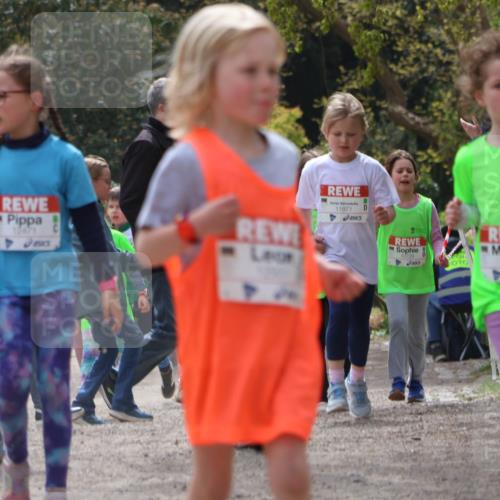 25.04.2026 - Das Zehntel Zöllner http://msf.ph/oto/9606402 25.04.2026 11:49:31 Laufen 12471, 11871, 10729, 12540 meine-sportfotos.de
