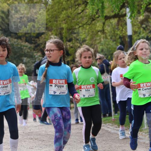 25.04.2026 - Das Zehntel Zöllner http://msf.ph/oto/9606519 25.04.2026 11:49:34 Laufen 518, 12519, 12471, 12083, 12529, 13 meine-sportfotos.de