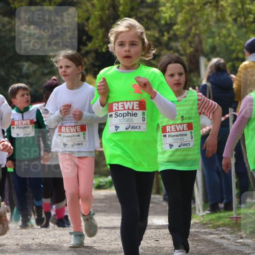 25.04.2026 - Das Zehntel Zöllner http://msf.ph/oto/9606676 25.04.2026 11:49:39 Laufen 12541, 11379, 12583, 10743, 10729 meine-sportfotos.de