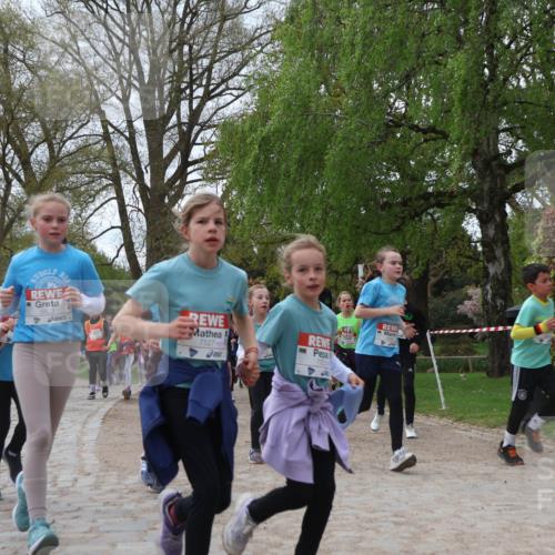25.04.2026 - Das Zehntel Zöllner http://msf.ph/oto/9606721 25.04.2026 09:42:23 Laufen 6923, 7527, 752 meine-sportfotos.de