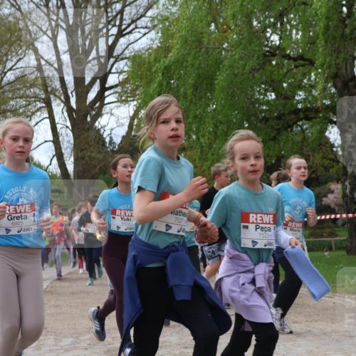 25.04.2026 - Das Zehntel Zöllner http://msf.ph/oto/9606726 25.04.2026 09:42:23 Laufen 7527, 6924, 20, 7522 meine-sportfotos.de