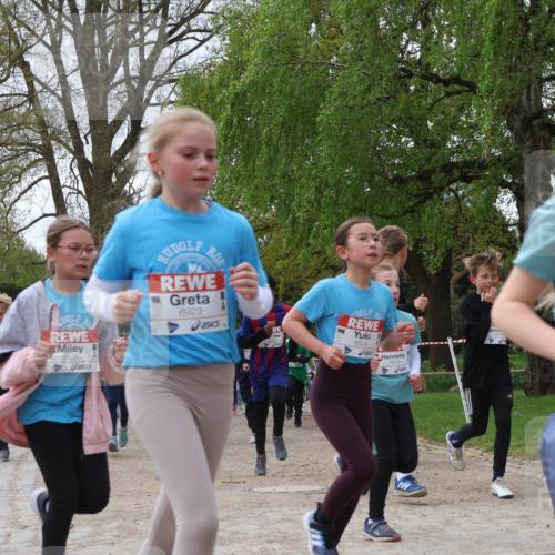 25.04.2026 - Das Zehntel Zöllner http://msf.ph/oto/9606735 25.04.2026 09:42:24 Laufen 6920, 6923, 6924, 7618 meine-sportfotos.de