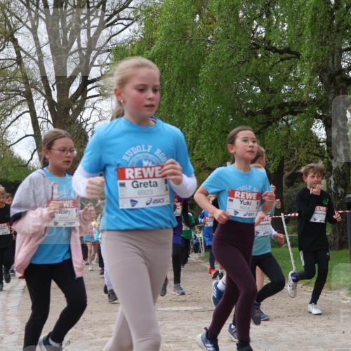 25.04.2026 - Das Zehntel Zöllner http://msf.ph/oto/9606738 25.04.2026 09:42:24 Laufen 6920, 6923, 6924, 7618 meine-sportfotos.de