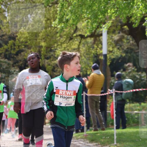 25.04.2026 - Das Zehntel Zöllner http://msf.ph/oto/9606845 25.04.2026 11:49:47 Laufen 10304, 6, 10000, 11119 meine-sportfotos.de