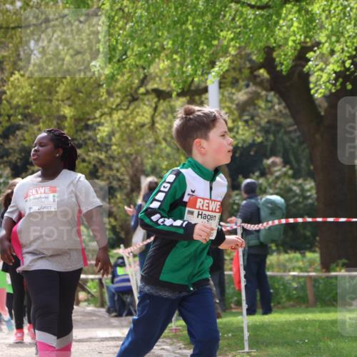 25.04.2026 - Das Zehntel Zöllner http://msf.ph/oto/9606854 25.04.2026 11:49:47 Laufen 10304, 92, 310 meine-sportfotos.de
