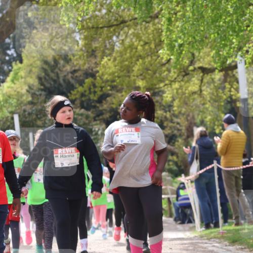 25.04.2026 - Das Zehntel Zöllner http://msf.ph/oto/9606868 25.04.2026 11:49:47 Laufen 10940, 10304 meine-sportfotos.de