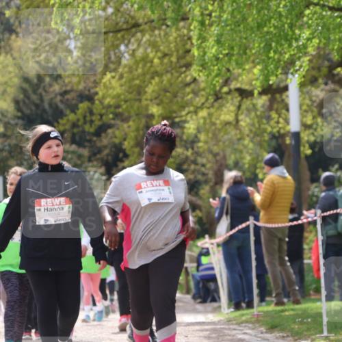 25.04.2026 - Das Zehntel Zöllner http://msf.ph/oto/9606876 25.04.2026 11:49:47 Laufen 10940, 10304, 10299 meine-sportfotos.de