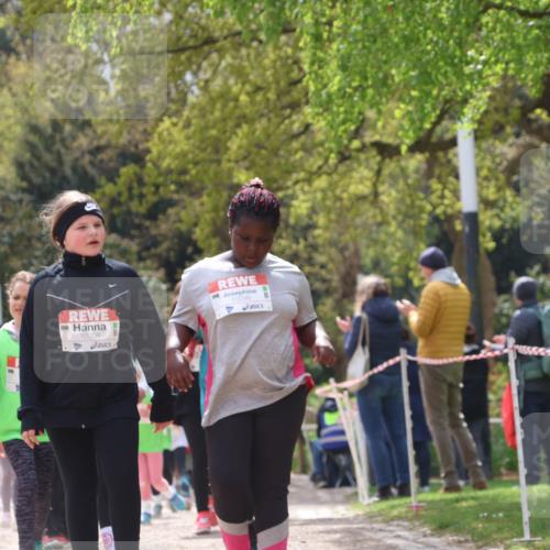 25.04.2026 - Das Zehntel Zöllner http://msf.ph/oto/9606881 25.04.2026 11:49:48 Laufen 10940, 10299, 10304 meine-sportfotos.de