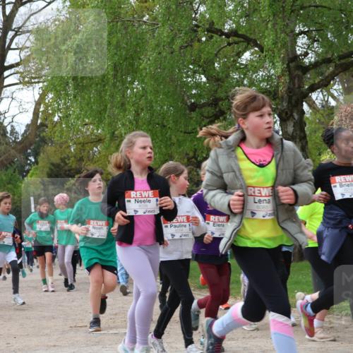 25.04.2026 - Das Zehntel Zöllner http://msf.ph/oto/9606897 25.04.2026 09:42:31 Laufen 8038, 6085, 8034 meine-sportfotos.de