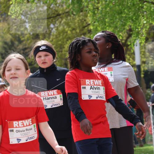 25.04.2026 - Das Zehntel Zöllner http://msf.ph/oto/9606962 25.04.2026 11:49:50 Laufen 10232, 10927, 10304, 10940 meine-sportfotos.de