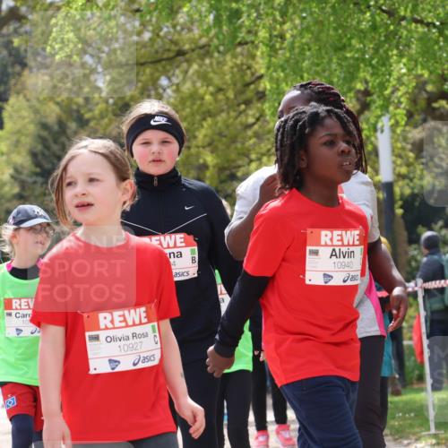 25.04.2026 - Das Zehntel Zöllner http://msf.ph/oto/9606972 25.04.2026 11:49:51 Laufen 10945, 10, 10927, 4, 10940 meine-sportfotos.de