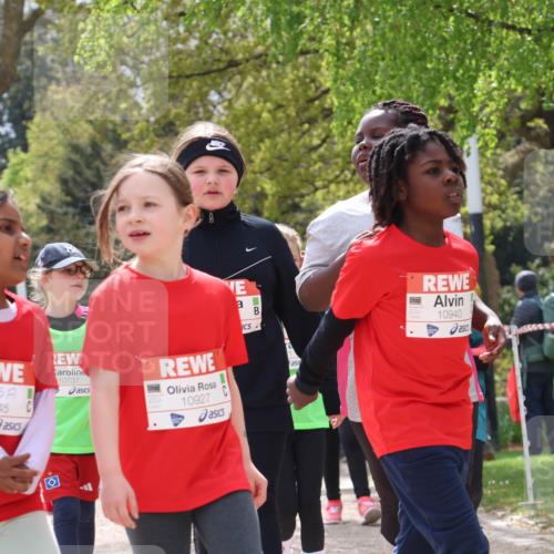 25.04.2026 - Das Zehntel Zöllner http://msf.ph/oto/9606974 25.04.2026 11:49:51 Laufen 10945, 10737, 10927, 10940 meine-sportfotos.de