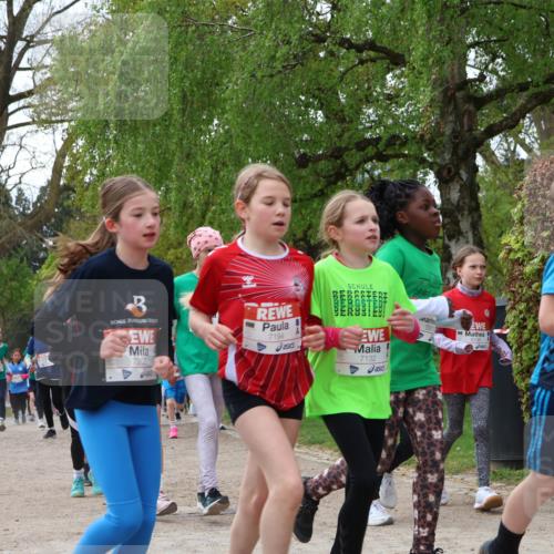 25.04.2026 - Das Zehntel Zöllner http://msf.ph/oto/9606995 25.04.2026 09:42:36 Laufen 7205, 50, 7194, 7132, 59, 6219 meine-sportfotos.de