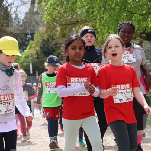 25.04.2026 - Das Zehntel Zöllner http://msf.ph/oto/9606997 25.04.2026 11:49:51 Laufen 10299, 12884, 10737, 10927, 10940 meine-sportfotos.de