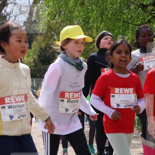 25.04.2026 - Das Zehntel Zöllner http://msf.ph/oto/9607008 25.04.2026 11:49:52 Laufen 10299, 12886, 12884, 10945, 10927 meine-sportfotos.de