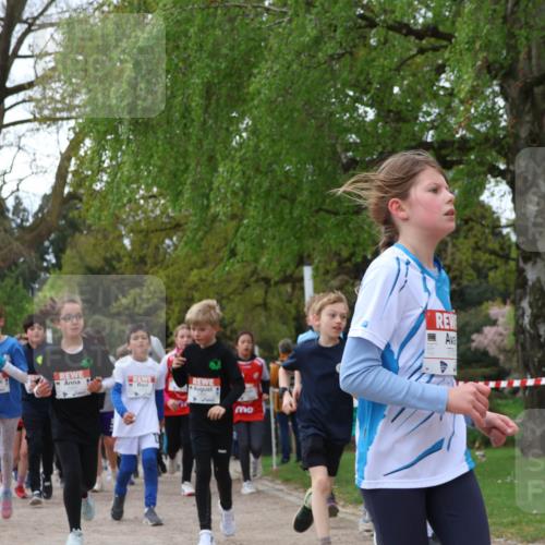 25.04.2026 - Das Zehntel Zöllner http://msf.ph/oto/9607116 25.04.2026 09:42:43 Laufen 7944 meine-sportfotos.de