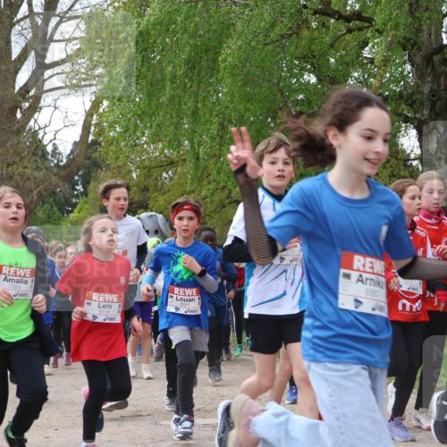 25.04.2026 - Das Zehntel Zöllner http://msf.ph/oto/9607216 25.04.2026 09:42:47 Laufen 7309, 6061, 6118, 30, 6367 meine-sportfotos.de
