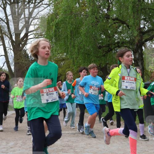 25.04.2026 - Das Zehntel Zöllner http://msf.ph/oto/9607478 25.04.2026 09:42:57 Laufen 5713, 6526, 10, 5040, 7413, 50 meine-sportfotos.de
