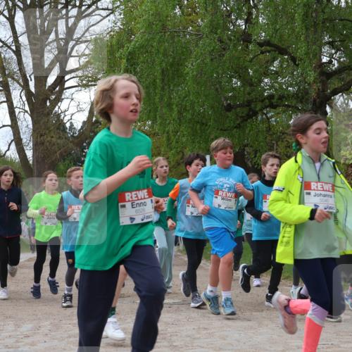 25.04.2026 - Das Zehntel Zöllner http://msf.ph/oto/9607481 25.04.2026 09:42:57 Laufen 5713, 6526, 20, 5040 meine-sportfotos.de