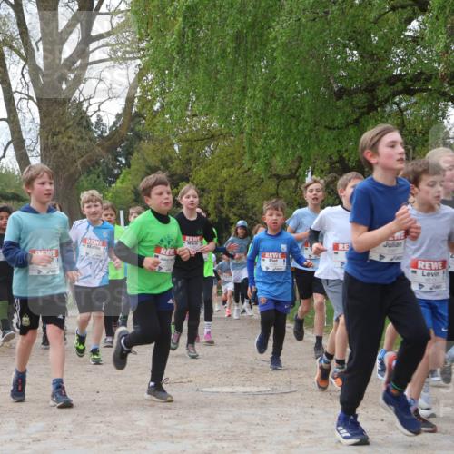 25.04.2026 - Das Zehntel Zöllner http://msf.ph/oto/9607621 25.04.2026 09:43:04 Laufen 5388 meine-sportfotos.de