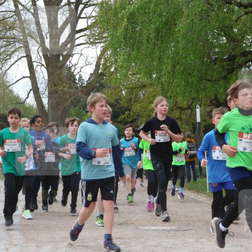 25.04.2026 - Das Zehntel Zöllner http://msf.ph/oto/9607633 25.04.2026 09:43:05 Laufen 7878, 10 meine-sportfotos.de
