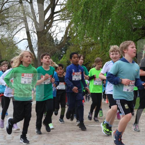25.04.2026 - Das Zehntel Zöllner http://msf.ph/oto/9607661 25.04.2026 09:43:06 Laufen 7903, 7878, 7592 meine-sportfotos.de