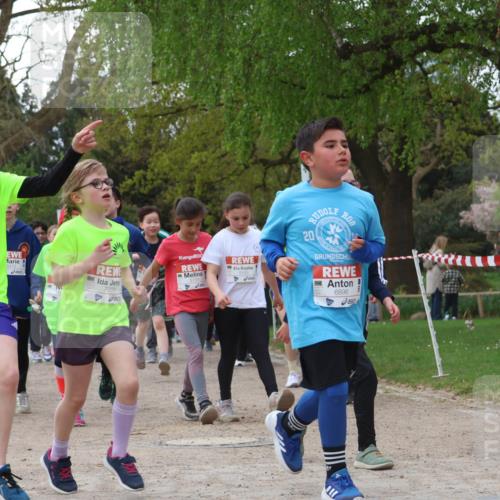 25.04.2026 - Das Zehntel Zöllner http://msf.ph/oto/9607781 25.04.2026 09:43:12 Laufen 7228, 20, 6896 meine-sportfotos.de
