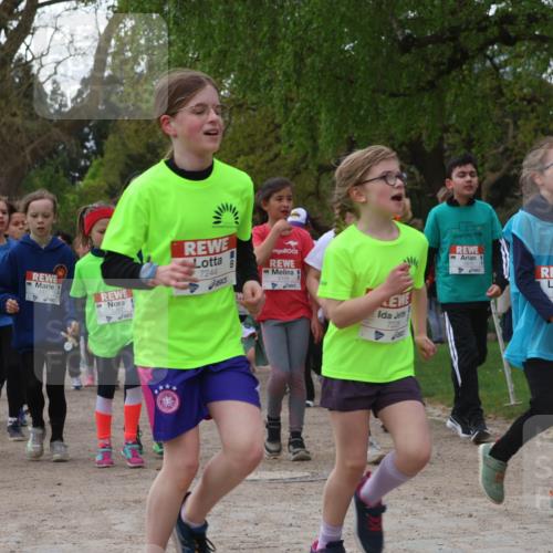 25.04.2026 - Das Zehntel Zöllner http://msf.ph/oto/9607797 25.04.2026 09:43:13 Laufen 7091, 7244, 728, 58, 0 meine-sportfotos.de