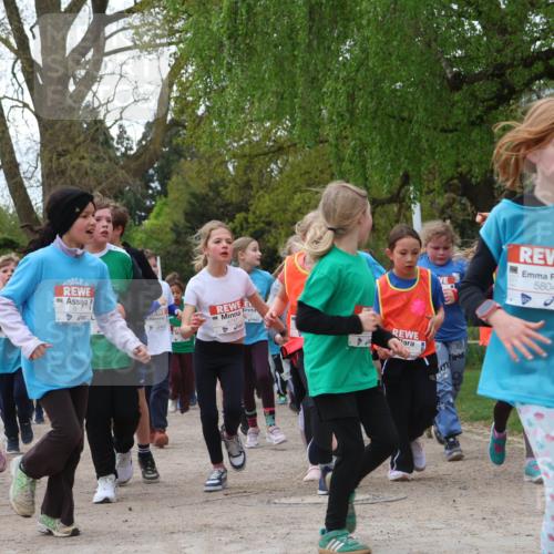 25.04.2026 - Das Zehntel Zöllner http://msf.ph/oto/9607989 25.04.2026 09:43:22 Laufen 6530, 6916, 11, 6747, 5804 meine-sportfotos.de