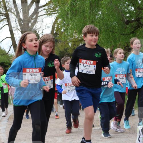 25.04.2026 - Das Zehntel Zöllner http://msf.ph/oto/9608042 25.04.2026 09:43:24 Laufen 8019, 6, 5485, 20, 6932, 25, 6961, 5889 meine-sportfotos.de
