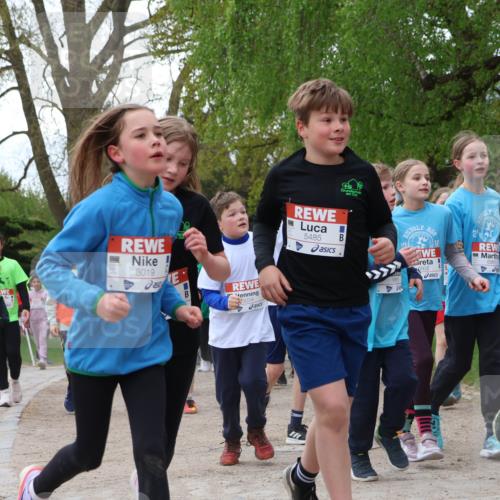 25.04.2026 - Das Zehntel Zöllner http://msf.ph/oto/9608045 25.04.2026 09:43:24 Laufen 8019, 5034, 5485, 20, 6932, 2, 6961 meine-sportfotos.de