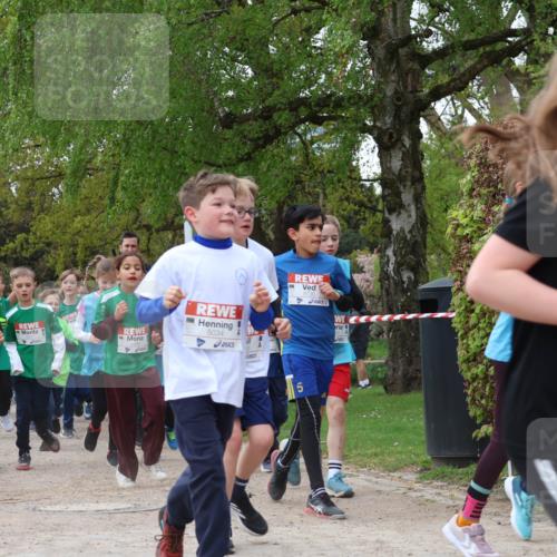 25.04.2026 - Das Zehntel Zöllner http://msf.ph/oto/9608062 25.04.2026 09:43:26 Laufen 7390, 5034, 6736, 30 meine-sportfotos.de