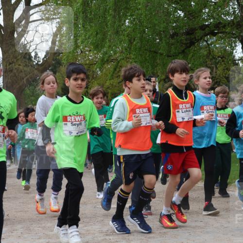 25.04.2026 - Das Zehntel Zöllner http://msf.ph/oto/9608097 25.04.2026 09:43:27 Laufen 7298, 7313, 7390, 7386, 5746, 5530 meine-sportfotos.de