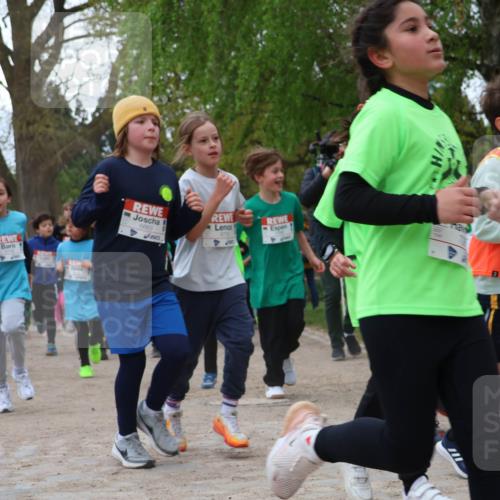 25.04.2026 - Das Zehntel Zöllner http://msf.ph/oto/9608112 25.04.2026 09:43:28 Laufen 6663 meine-sportfotos.de