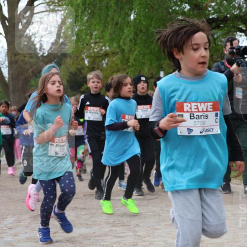 25.04.2026 - Das Zehntel Zöllner http://msf.ph/oto/9608146 25.04.2026 09:43:30 Laufen 5709, 10 meine-sportfotos.de