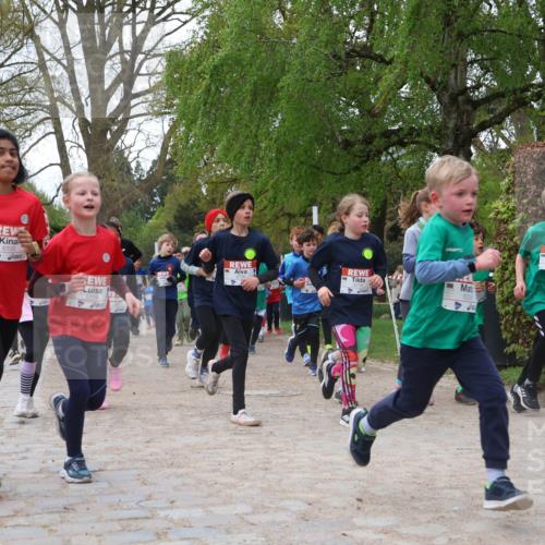 25.04.2026 - Das Zehntel Zöllner http://msf.ph/oto/9608191 25.04.2026 09:43:32 Laufen 6105, 6114, 20 meine-sportfotos.de