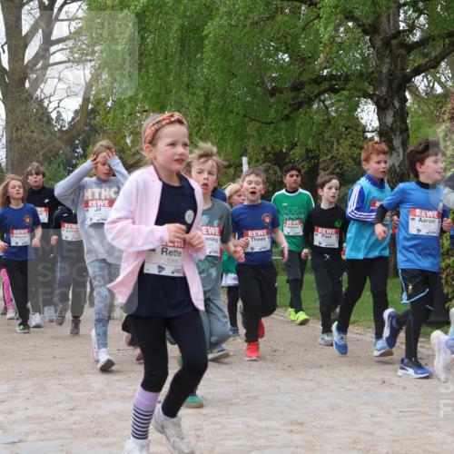 25.04.2026 - Das Zehntel Zöllner http://msf.ph/oto/9608231 25.04.2026 09:43:34 Laufen 5568, 224 meine-sportfotos.de